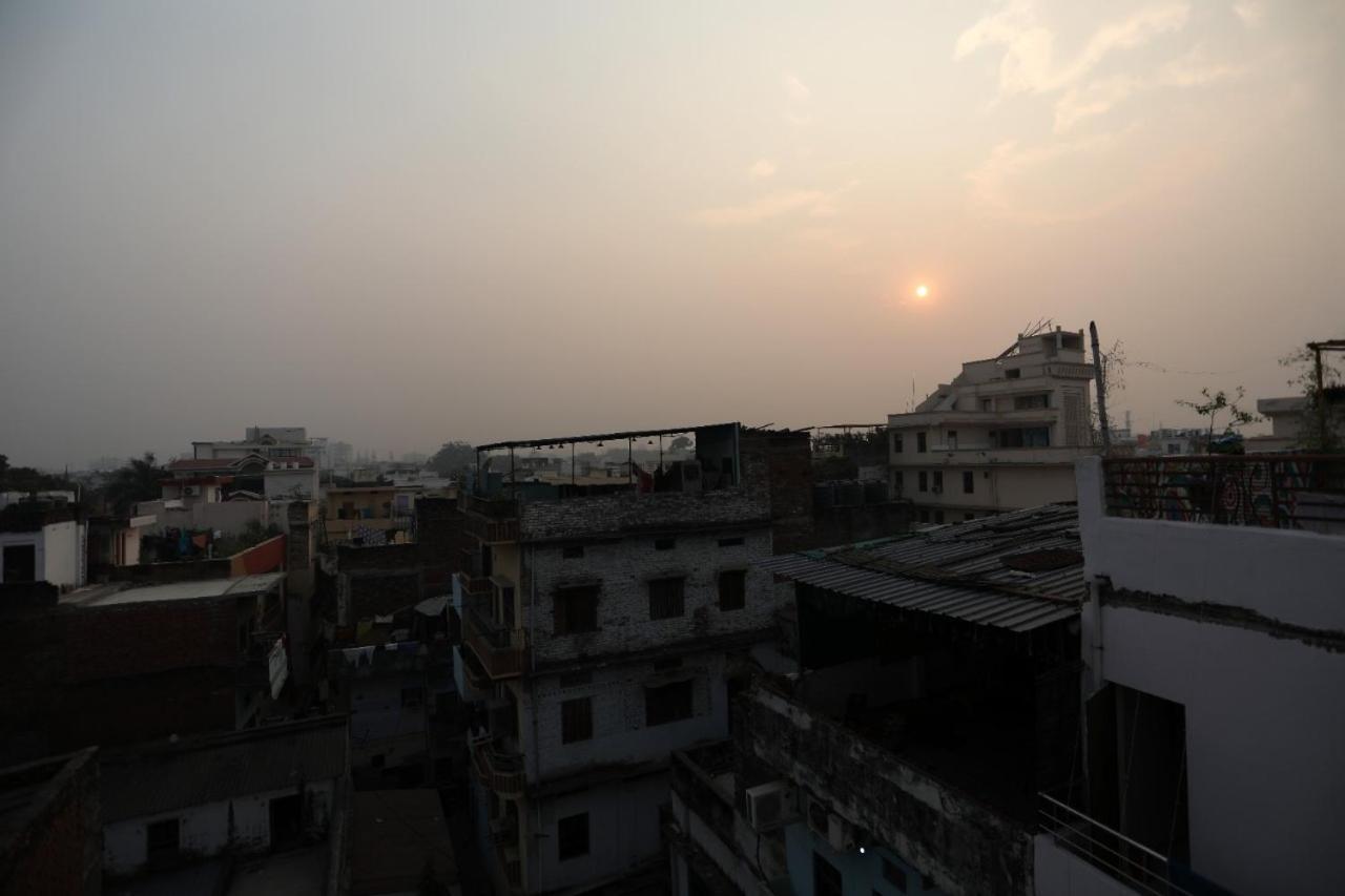 Hotel Gully Ghar Varanasi Esterno foto